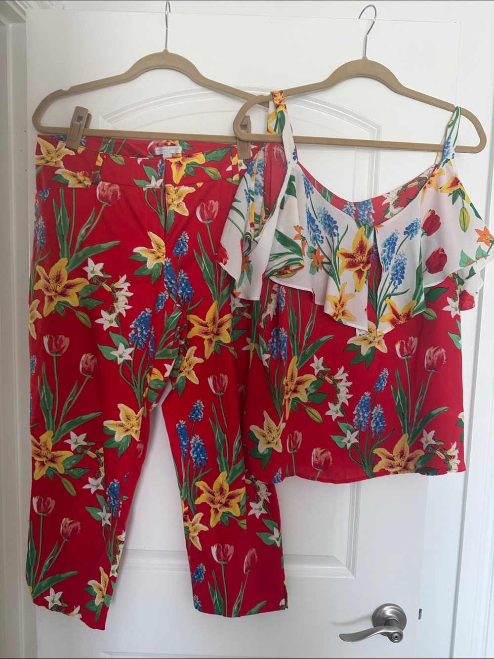 Women’s Floral Red Ruffle Tank Top and Pants Set use once